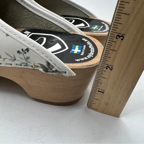 LINNEA Wood Open Back Flower Print Traction Slip-on Round Toe Leather Clogs - Picture 11 of 14